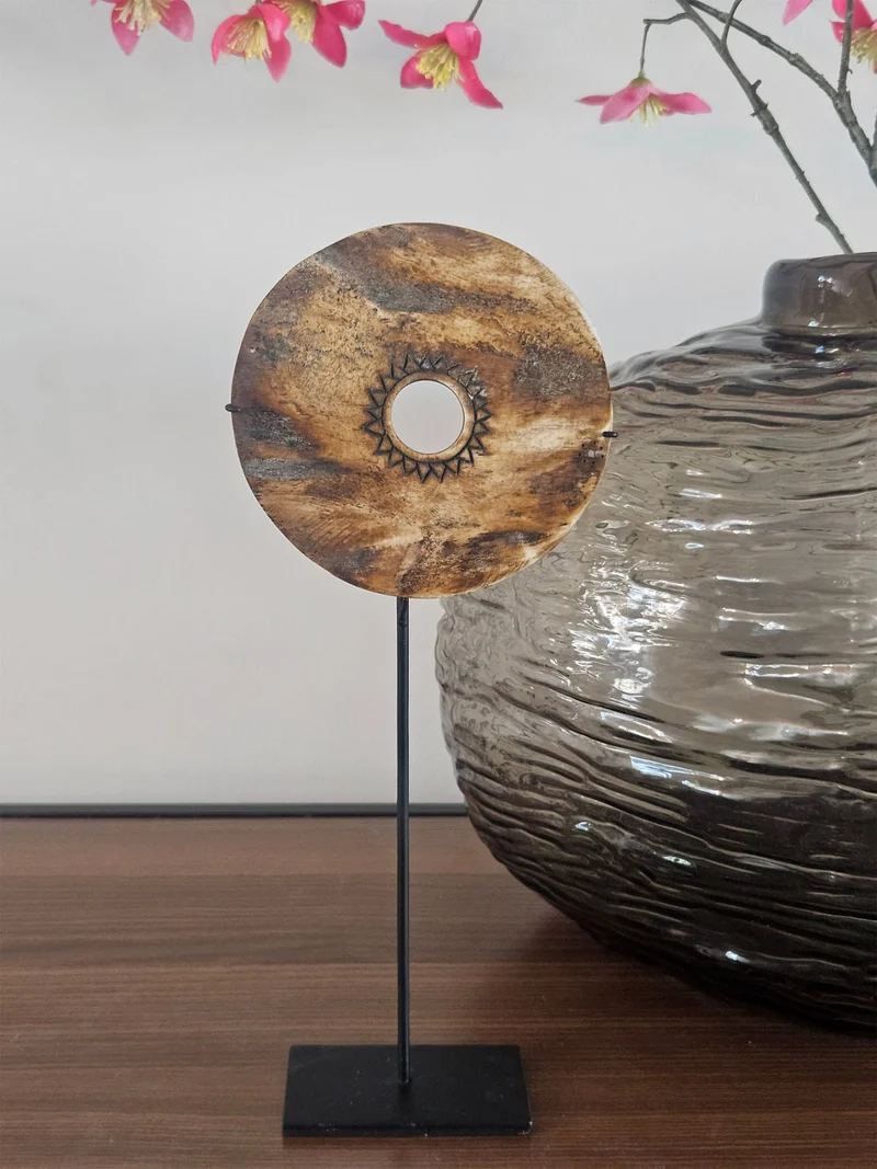 Ornament Schijf op Voet Bruin Naturel