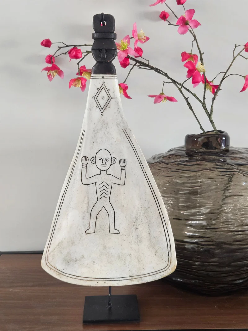 Ornament Lepel op Voet met Figuur Wit Naturel