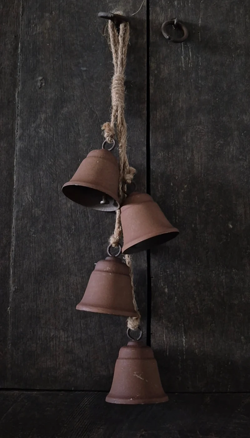 Metalen bellen toef roest 48 cm